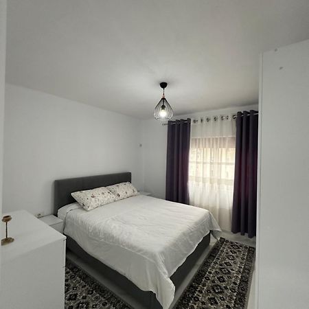 Elezi Apartment City Centre Tirana Buitenkant foto