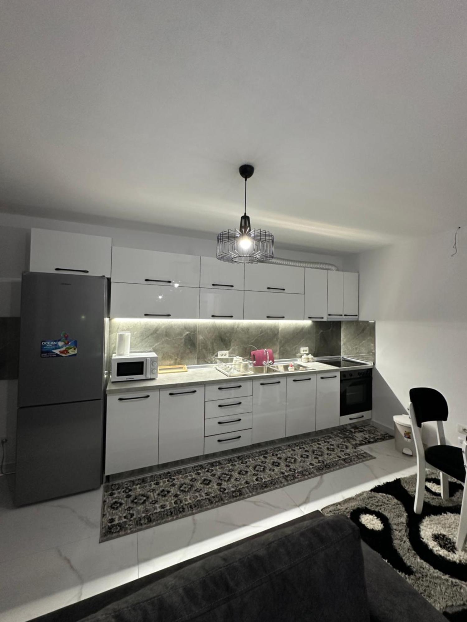 Elezi Apartment City Centre Tirana Buitenkant foto